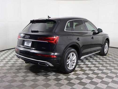 2023 Audi Q5 45 S line Premium