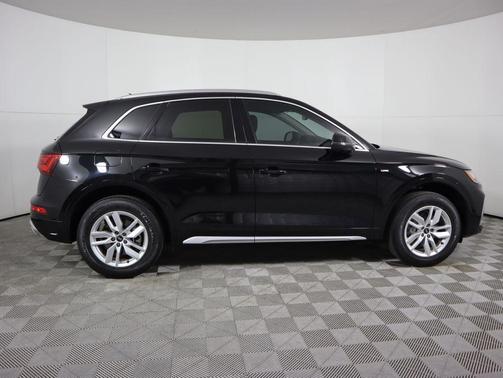 2023 Audi Q5 45 S line Premium