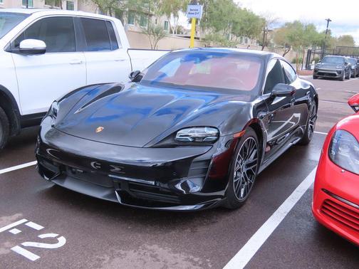 2020 Porsche Taycan Turbo