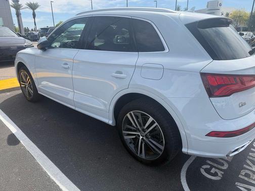 2020 Audi Q5 Premium Plus 55 TFSI e quattro S tronic