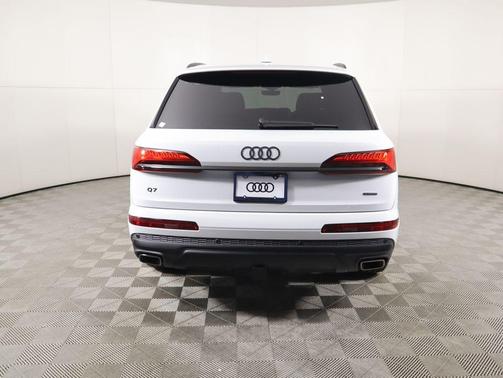 2026 Audi Q7 55 Premium Plus