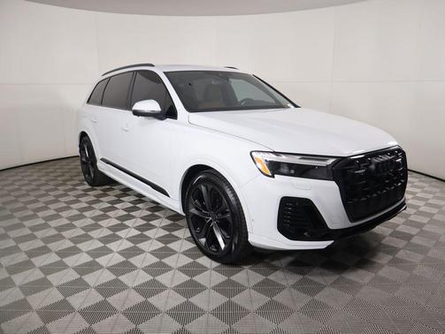 2026 Audi Q7 55 Premium Plus