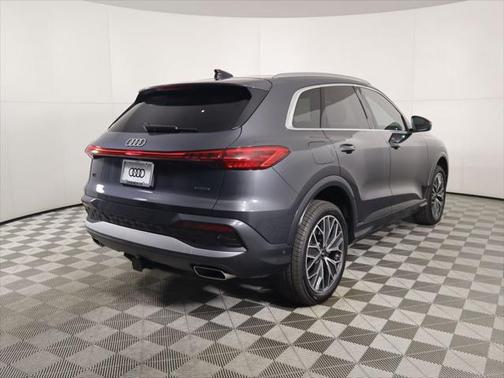 2025 Audi Q5 Premium Plus