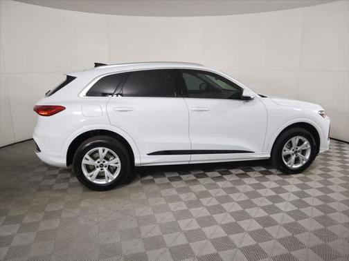 2025 Audi Q5 Premium