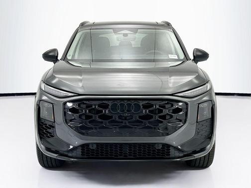 Daytona Gray Pearl Effect 2026 Audi Q3 TFSI quattro S tronic