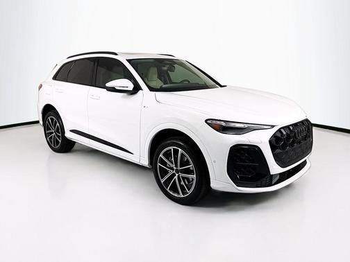 Arkona White 2026 Audi Q5 Premium Plus TFSI quattro S tronic
