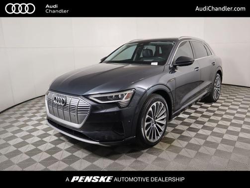 2019 Audi e-tron Premium Plus