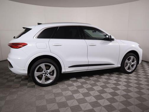 2025 Audi Q5 Premium Plus TFSI quattro S tronic