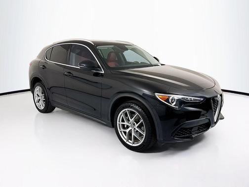 Vulcano Black Metallic 2018 Alfa Romeo Stelvio Base