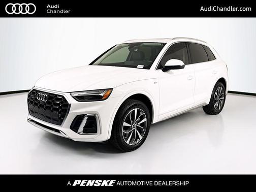 Ibis White 2023 Audi Q5 45 S line Premium Plus