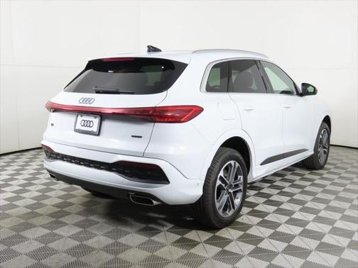 2025 Audi Q5 Premium