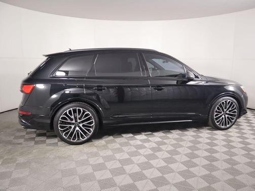 2025 Audi SQ7 4.0T Prestige