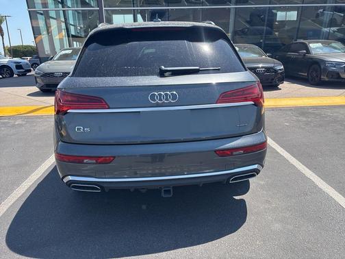 2022 Audi Q5 55 S line Prestige