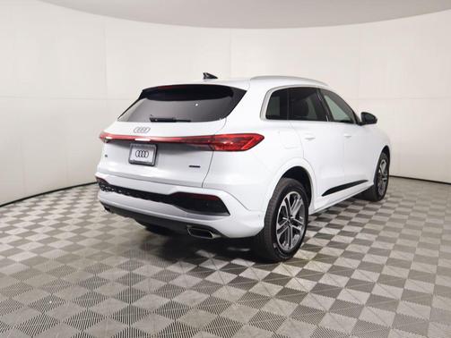 2025 Audi Q5 Premium Plus