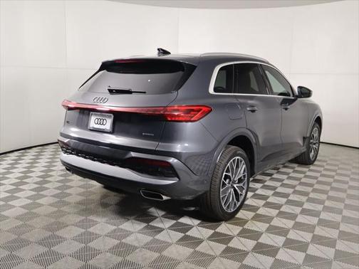 2025 Audi Q5 Premium Plus