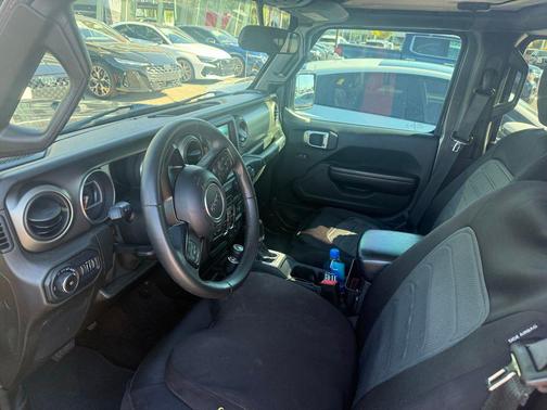 Granite Crystal Metallic Clearcoat 2018 Jeep Wrangler Unlimited Sport