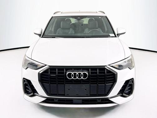 Glacier White Metallic 2021 Audi Q3 45 S line Premium