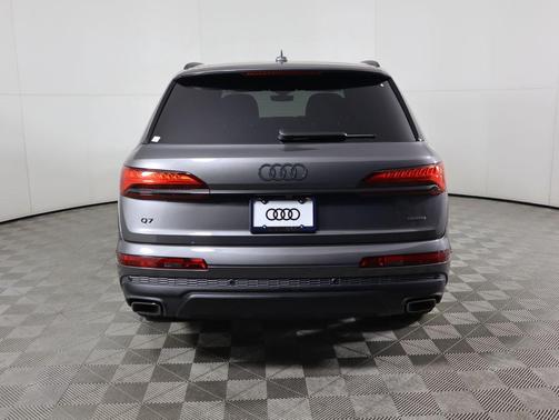 2026 Audi Q7 55 Premium Plus