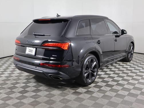 2026 Audi Q7 55 Premium Plus