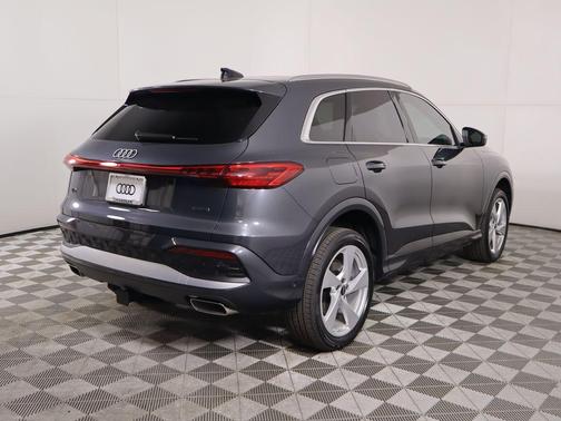 2025 Audi Q5 Premium Plus TFSI quattro S tronic