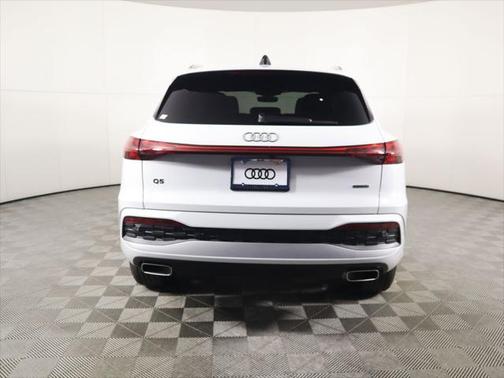2025 Audi Q5 Premium