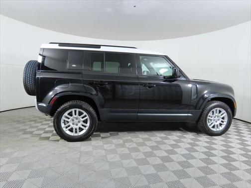 2024 Land Rover Defender 110 P400 S