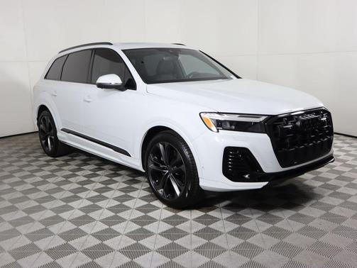 2026 Audi Q7 55 Premium Plus