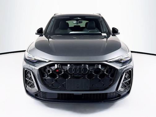 Daytona Gray Pearl Effect 2026 Audi SQ5 3.0T Premium Plus