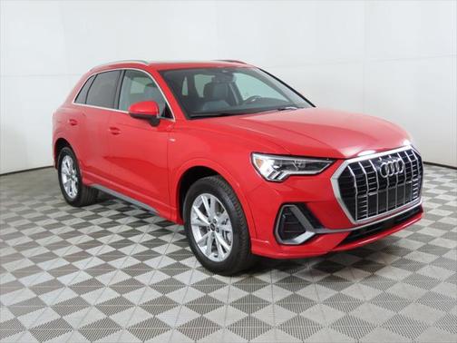 2024 Audi Q3 Premium 45 TFSI S line quattro Tiptronic
