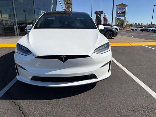 Pearl White 2022 Tesla Model X Dual Motor All-Wheel Drive