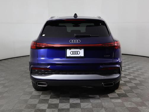 2025 Audi Q5 Premium TFSI quattro S tronic