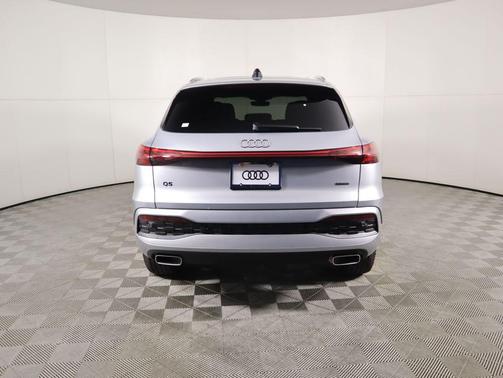 2025 Audi Q5 Premium TFSI quattro S tronic