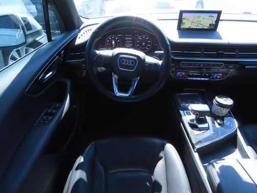 2019 Audi Q7 55 Premium Plus