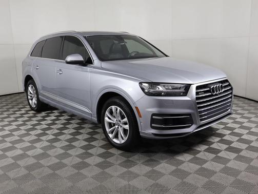 2019 Audi Q7 55 Premium Plus