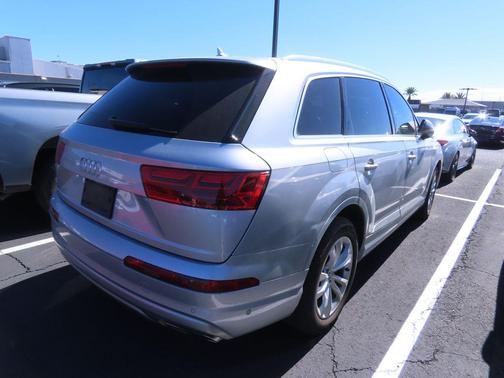 2019 Audi Q7 55 Premium Plus