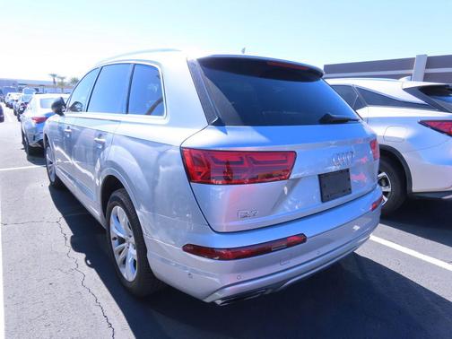 2019 Audi Q7 55 Premium Plus