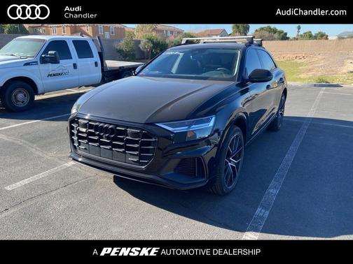 2022 Audi Q8 55 Premium Plus