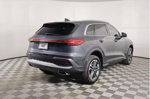 2025 Audi Q5 Premium