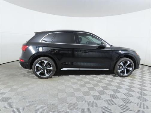 2025 Audi Q5 45 S line Premium Plus