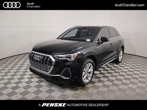 2025 Audi Q3 Premium 45 TFSI S line quattro Tiptronic