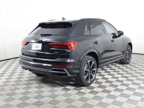 2025 Audi Q3 45 S line Premium Plus