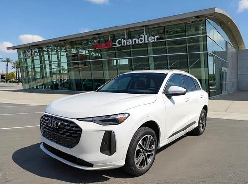 2025 Audi Q5 Premium TFSI quattro S tronic