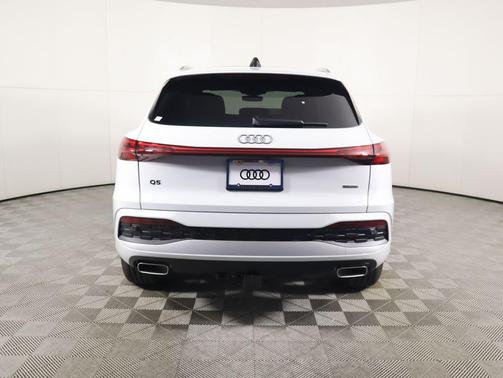 2025 Audi Q5 Premium TFSI quattro S tronic