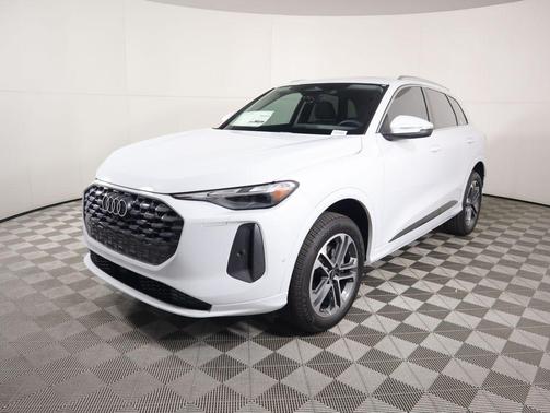 2025 Audi Q5 Premium