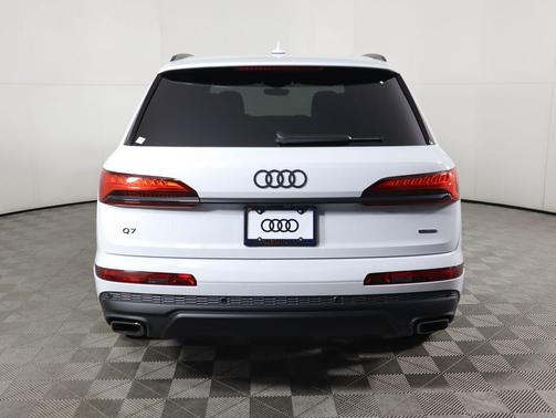 2026 Audi Q7 55 Premium Plus