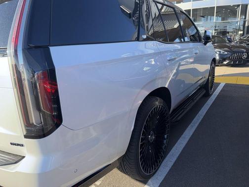 2024 Cadillac Escalade Sport