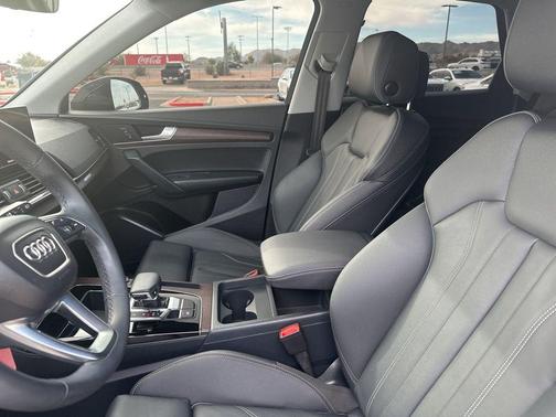 2024 Audi Q5 45 S line Premium