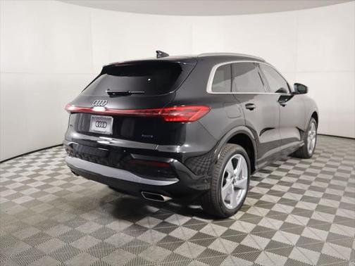 2025 Audi Q5 Premium Plus