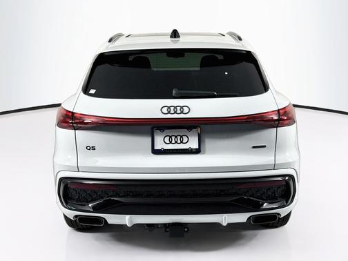 Glacier White Metallic 2026 Audi Q5 Premium