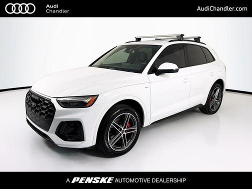 Glacier White Metallic 2025 Audi Q5 55 S line Premium Plus